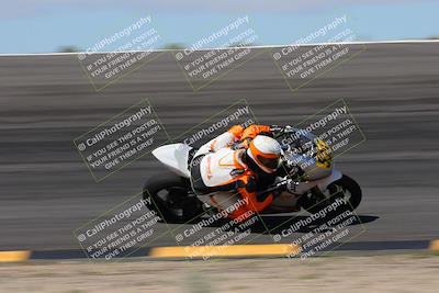 media/Apr-05-2024-Apex Assassins-CVMA Friday Practice (Fri) [[ee2ef04f2b]]/3-Racer 2/Session 3 (Bowl Speed Pans)/